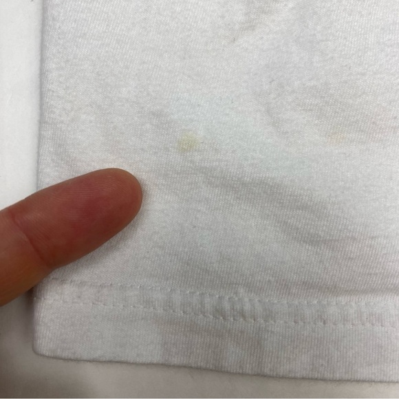 Columbia Men’s Medium T-Shirt White Logo Short Sleeve Cotton Outdoor Flaws - Picture 5 of 9